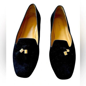 Talbots Stella tasseled suede flat. Size 8